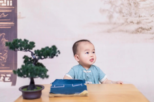 阳泉宝宝喊肚子疼怎么回事